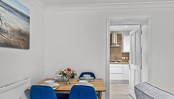 3 bed House Close to Dockyard Plymouth Contractors