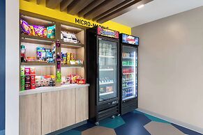Microtel by Wyndham Lachute