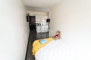 44 North Road Studios Near QE and UOB