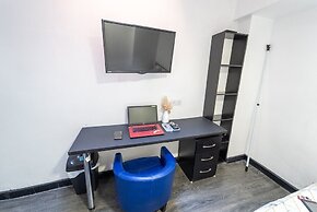 57 North Road Studios Near QE and UOB