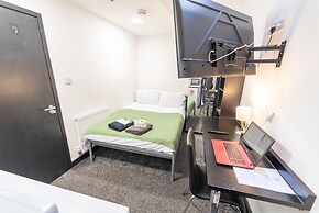 23 North Road Studios Near QE and UOB