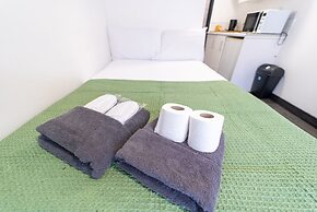 39 North Road Studios Near QE and UOB