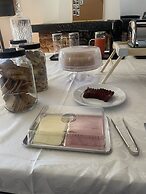 Youse Hostel and Hotel