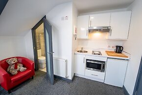 100 Dale Road Studios in Guest House