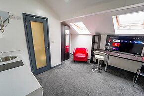 100 Dale Road Studios in Guest House