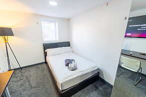 100 Dale Road Studios in Guest House