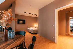 Luga Homes - Chausseehaus