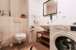 Luga Homes - Chausseehaus