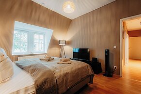 Luga Homes - Chausseehaus