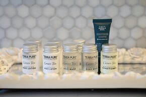 Casa Serenity Luxury Living w/ Pool & Jacuzzi