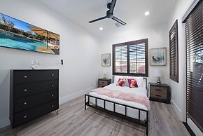Casa Serenity Luxury Living w/ Pool & Jacuzzi