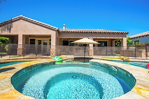 Casa Serenity Luxury Living w/ Pool & Jacuzzi