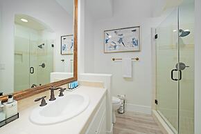 Casa Serenity Luxury Living w/ Pool & Jacuzzi