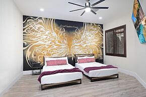 Casa Serenity Luxury Living w/ Pool & Jacuzzi