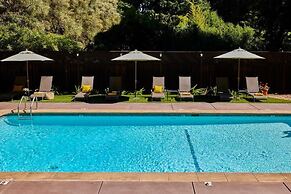 Highlands Resort - Adults Only