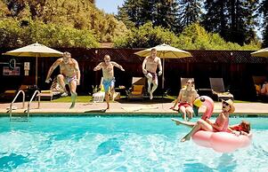 Highlands Resort - Adults Only