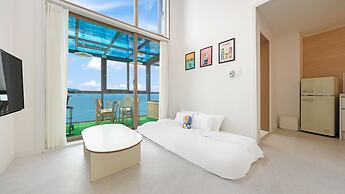 Namhae Himom kis spa Pension Black