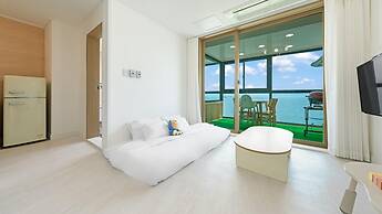 Namhae Himom kis spa Pension Black