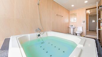 Namhae Himom kis spa Pension Black