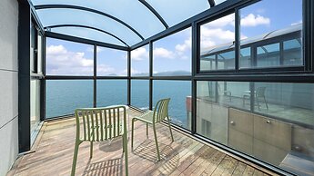 Namhae Himom kis spa Pension Black