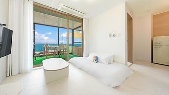 Namhae Himom kis spa Pension Black