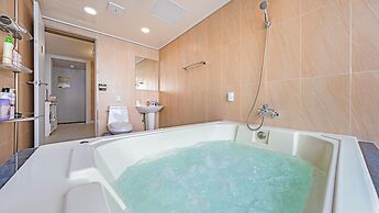 Namhae Himom kis spa Pension Black