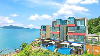 Namhae Himom kis spa Pension Black