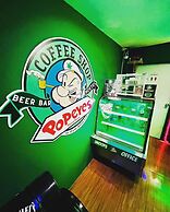 Popeyes Hostel Coffeeshop and Beer Bar
