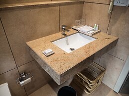 Cholaa Dynasty - A Bergamont Hotel