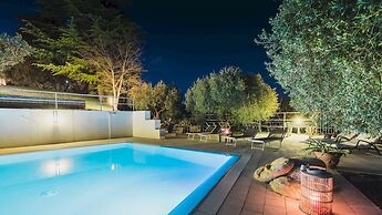 Villa Degli Ulivi 8 Emma Villas