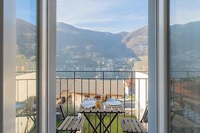 Pozzo Vertical Apartment With Garden and Parking