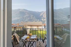 Pozzo Vertical Apartment With Garden and Parking