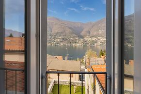 Pozzo Vertical Apartment With Garden and Parking