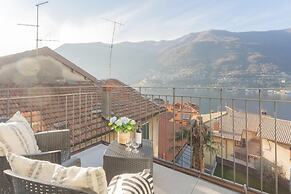 Pozzo Vertical Apartment With Garden and Parking