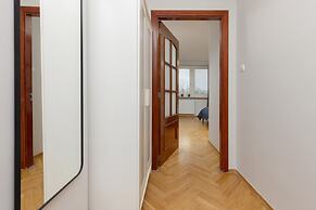 Apartments Old Town Warsaw by Renters