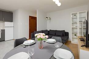 Apartments Old Town Warsaw by Renters