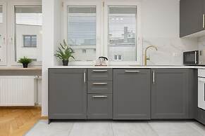 Apartments Old Town Warsaw by Renters