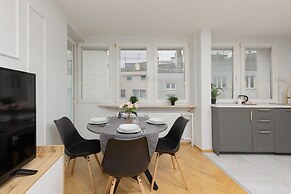 Apartments Old Town Warsaw by Renters