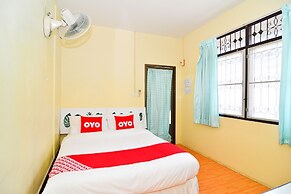 OYO 499 Pattaraporn Hotel