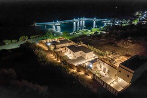 Mneme Suites & Villas