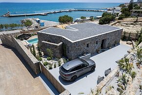 Mneme Suites & Villas