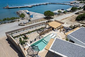 Mneme Suites & Villas