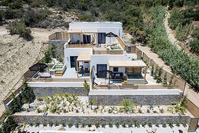 Mneme Suites & Villas