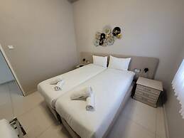 YalaRent Promenade amazing 3BR apt