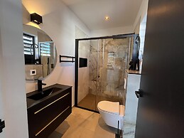 Luxury Studio With Private Jacuzzi Near Beaches