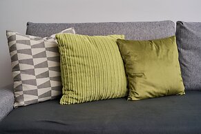 Wyszyńskiego With AC by Renters