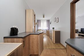 Wyszyńskiego With AC by Renters