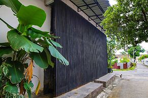 Super OYO 91627 Wika Wiki Homestay