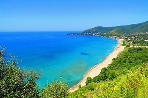 Beautiful Apt With Seaview Terrace