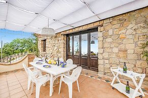 Beautiful Apt With Seaview Terrace